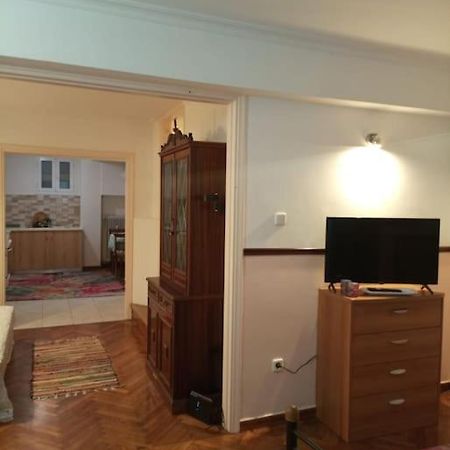Romantic Apartment Ideal For Women! Athena Bagian luar foto