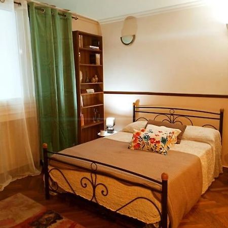 Romantic Apartment Ideal For Women! Athena Bagian luar foto