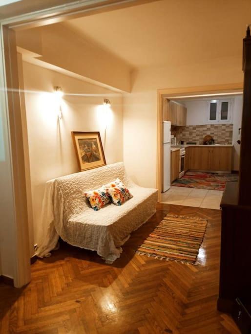 Romantic Apartment Ideal For Women! Athena Bagian luar foto