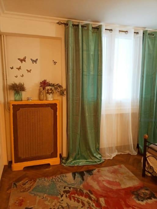 Romantic Apartment Ideal For Women! Athena Bagian luar foto