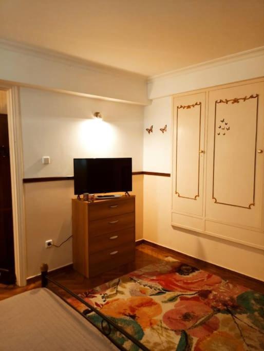 Romantic Apartment Ideal For Women! Athena Bagian luar foto